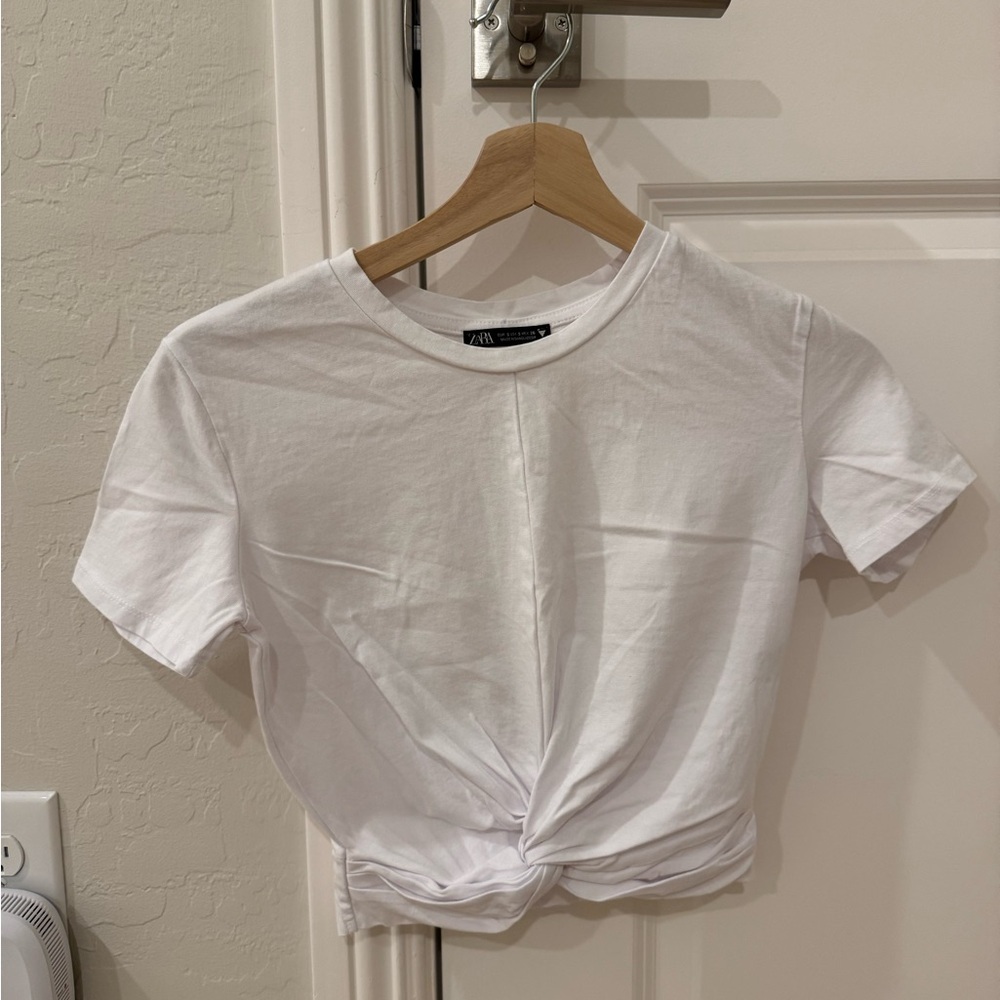 Zara White Short Sleeve Crop Knotted Tee